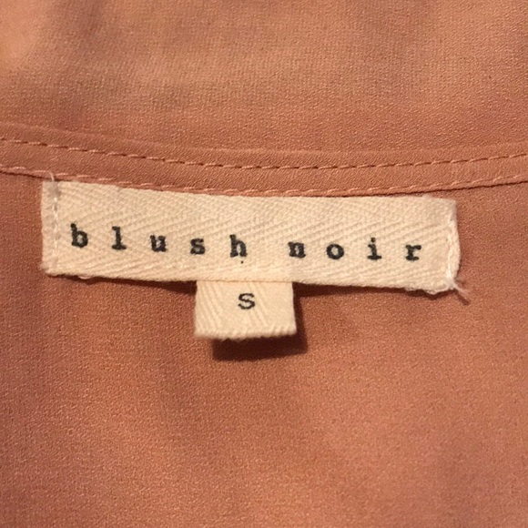 Blush noir tunic - Picture 3 of 3